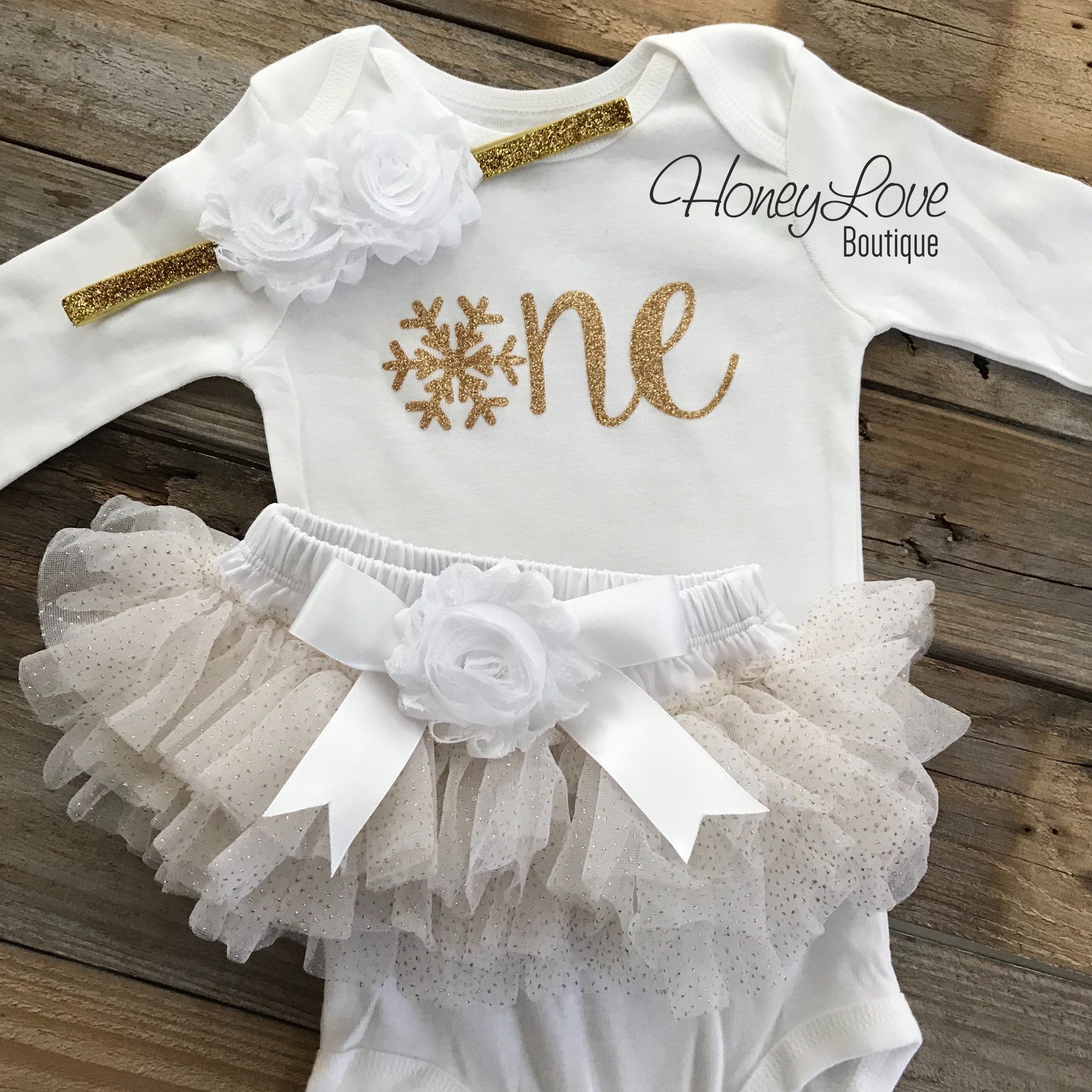 Winter ONEderland 1st Birthday outfit - White and Gold glitter - HoneyLoveBoutique Winter ONEderland 1st Birthday outfit - White and Gold glitter - HoneyLoveBoutique